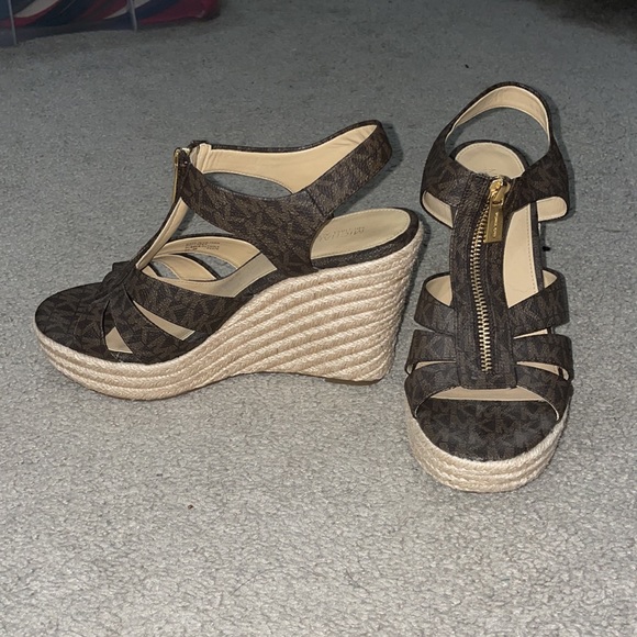 Michael Kors Wedges - Picture 2 of 4